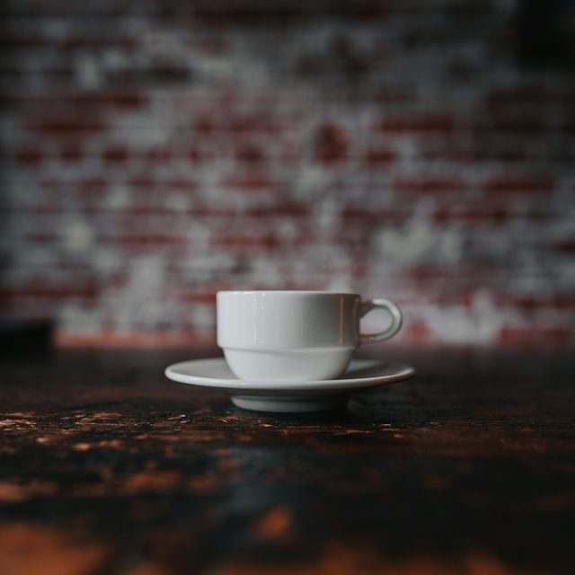 Tasse de café sur une table